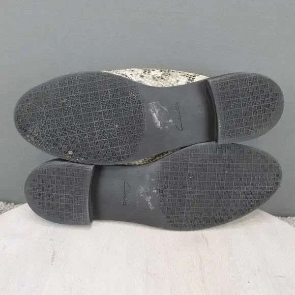 Clarks Slip On Mules Womens 8.5 Beige Leather Snake Print - Picture 7 of 9